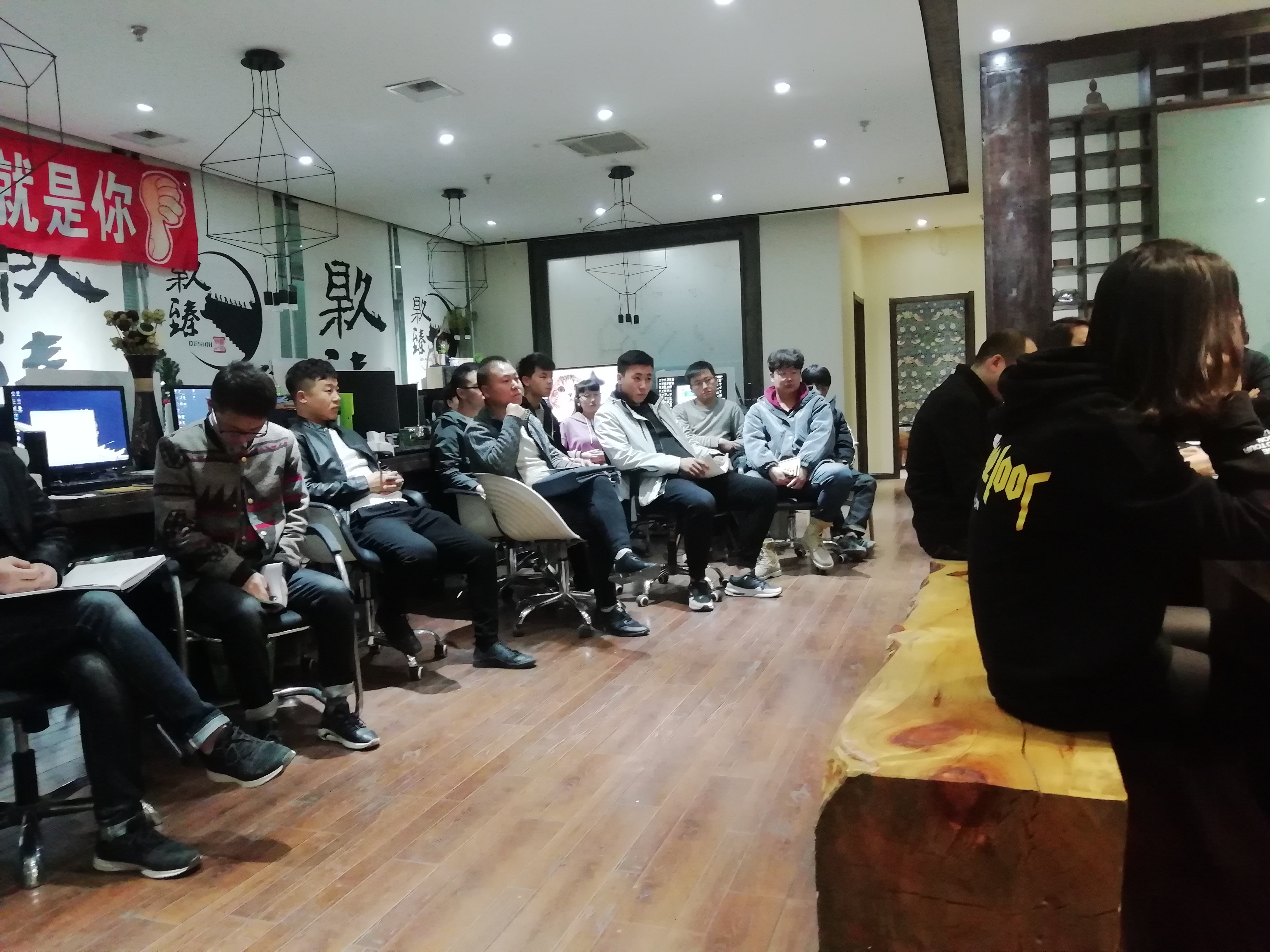 ���l�b�޹�˾