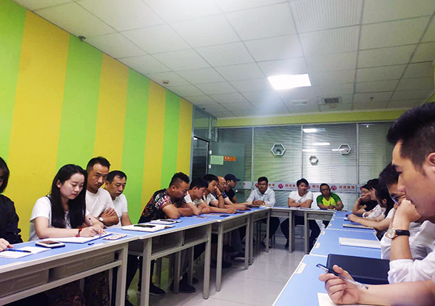 ��ؓ�r��,�y���k�����b���OӋ|�N���b�|��K��һ����С���Y