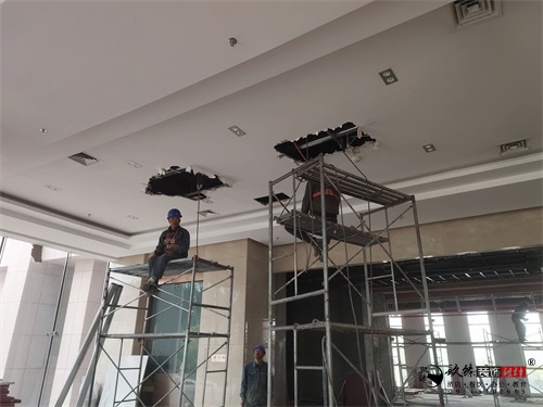 �y�����մ�d�b��|�N���OӋ