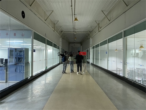 �y���k�����b���OӋ�Ŀ|�N���OӋ