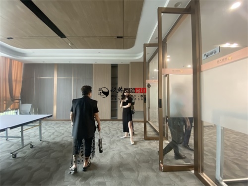 �y���k�����b���OӋ�Ŀ|�N���b�