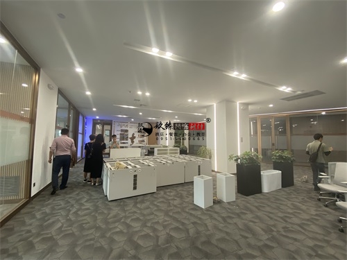 �y���k�����b���OӋ�Ŀ|�N���b�