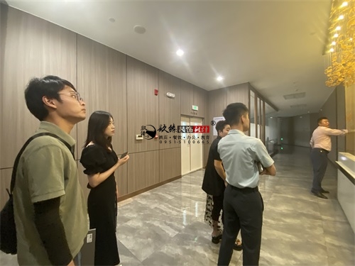 �y���k�����b���OӋ�Ŀ|�N���b�