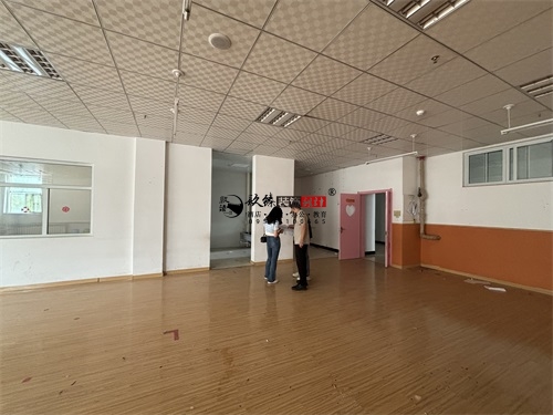 �y����Ӗ�C�����b�OӋ�Ŀ|�N���OӋ