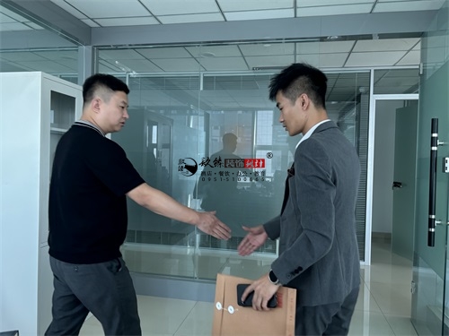 �y��סլ�ǹ��^�OӋ�b���Ŀ|�N���b�