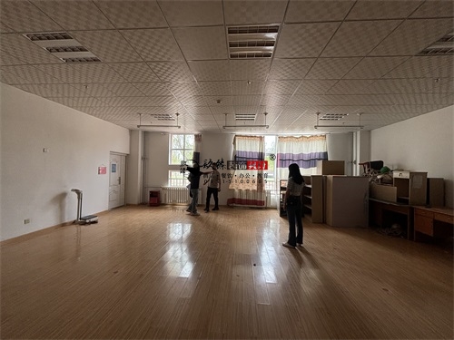 �y���Ļ������b���OӋ�Ŀ|�N���b�