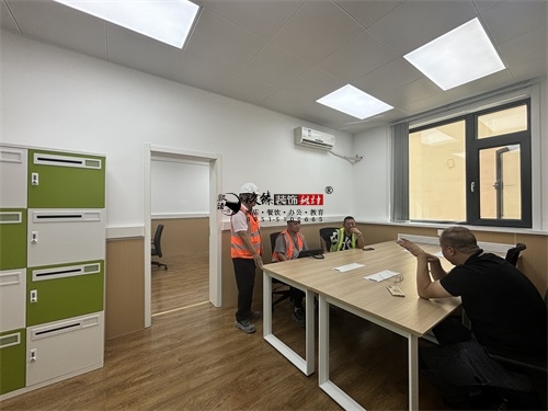 �y���k�����b���OӋ�Ŀ|�N���b�