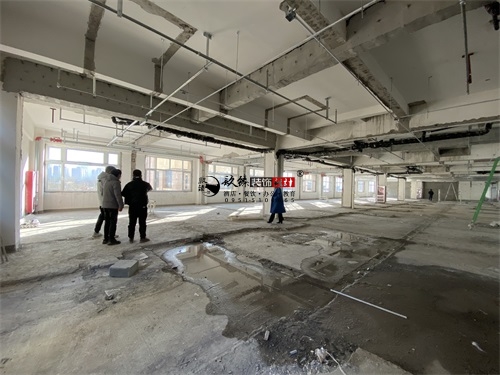 �y���k�����b���OӋ�Ŀ|�N���b�