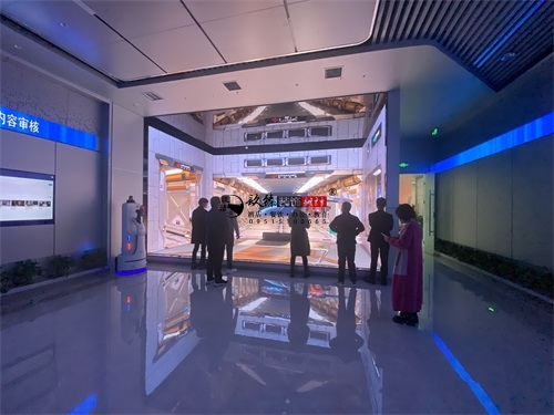 �y���Ƽ�չ�d�b���OӋ�Ŀ|�N���b�