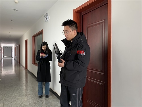 �y���k�����OӋ�b���Ŀ|�N�鹤�b